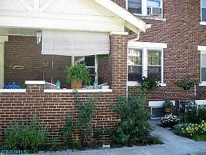 2nd image of 85 E 1st Ave