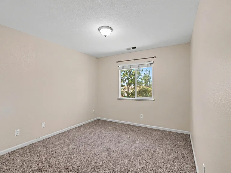 4561 Temblor Way — Photo 12