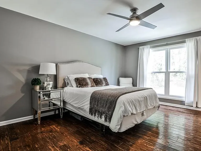 Colonial Dr — Photo 12