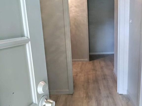 3rd image of 5215 Oriole Dr