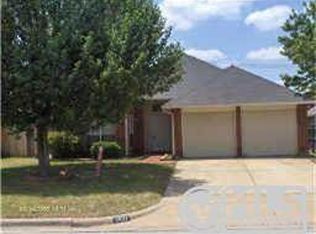 2837 Salado Trl, Fort Worth, TX 76118