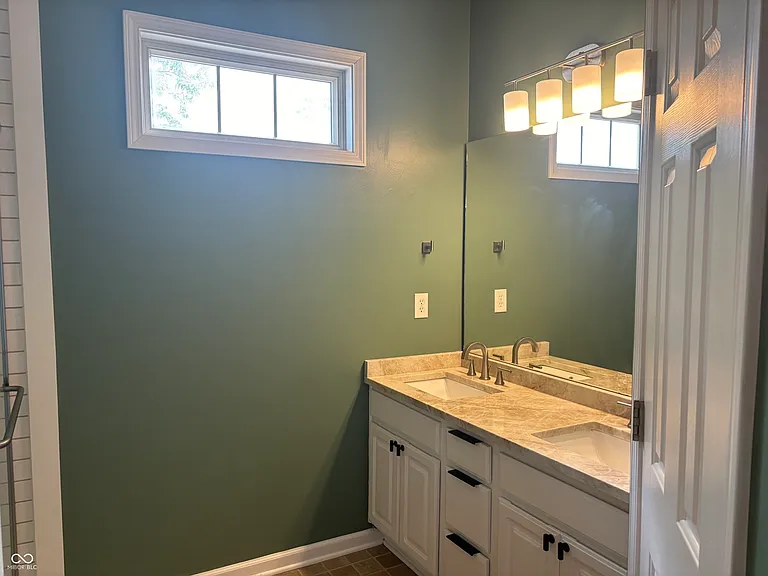 1643 N College Ave #2 — Photo 12