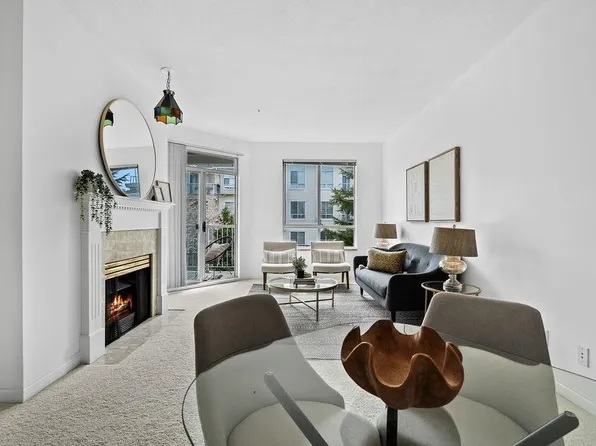 360 E 36th Ave #409, Vancouver, BC V5W 4B9
