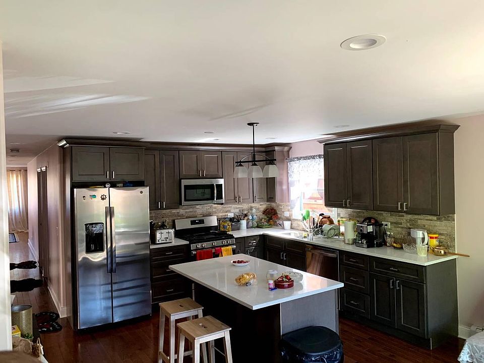 1st image of 8639 W Catherine Ave #2