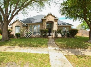 8713 Lakeport Dr, Rowlett, TX 75089