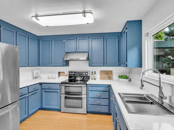 388 Union Ave APT C, Campbell, CA 95008