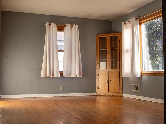 2nd image of 7925 45th AVENUE