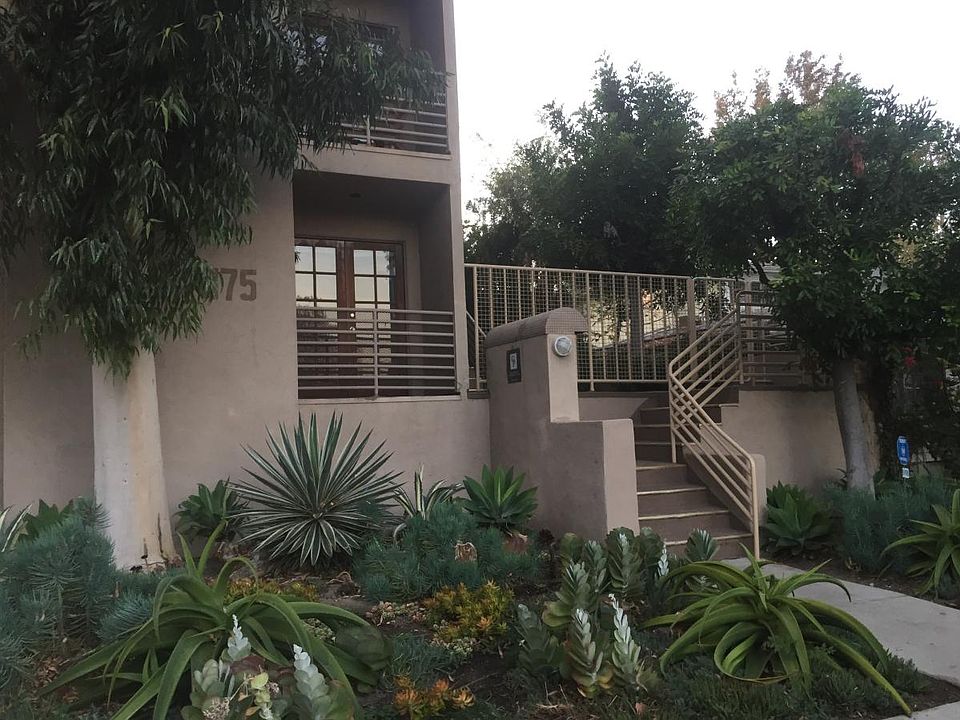 2nd image of 4175 Tujunga Ave APT 2