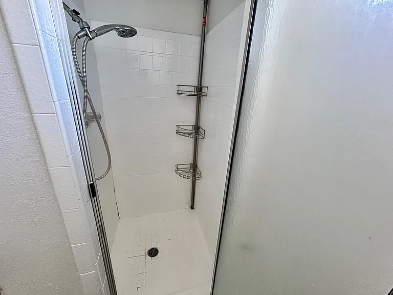 28057 Washington Ave — Photo 15