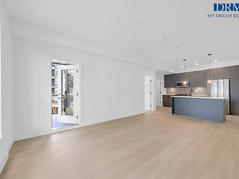 3438 146a St #D197 — Photo 7