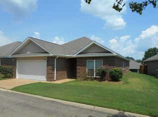 47 Rhoades Ln, Columbus, MS 39701