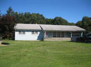 11 Hampton Heights Rd, Lafayette, NJ 07848