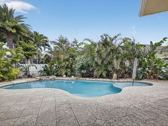 5th image of 6244 SW 192nd Avenue