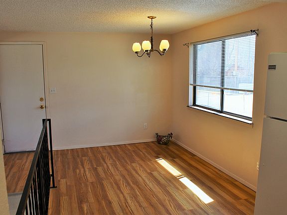 5th image of 1101 Sundown Dr