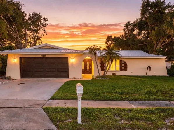 13344 88TH AVENUE, SEMINOLE, FL 33776