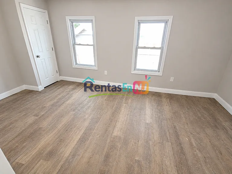 78 Huntington Ter #3A — Photo 2