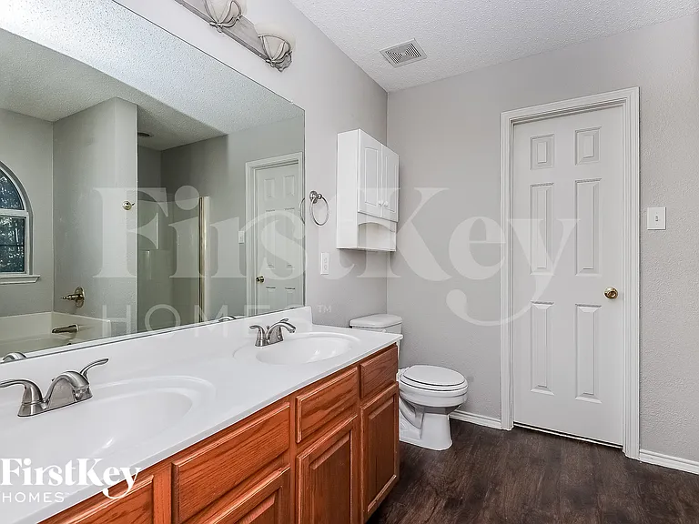 13413 Lost Spurs Rd — Photo 12
