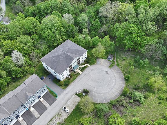 5th image of 7015 Stefano Dr