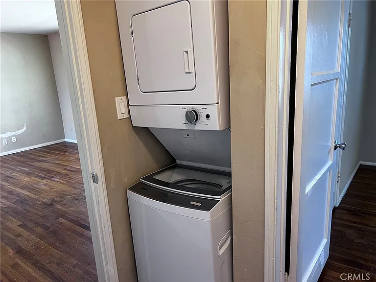 5934 White Oak Ave — Photo 6