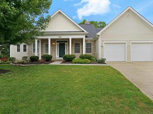 545 Stratshire Ln, Columbus, OH 43230