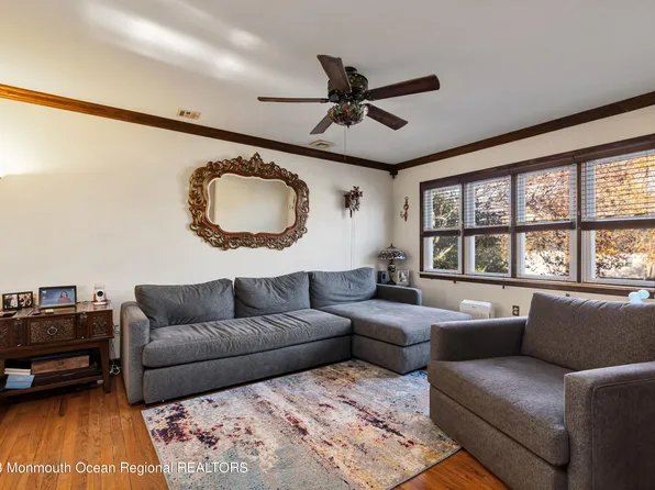 9 Wood Avenue, Port Monmouth, NJ 07758