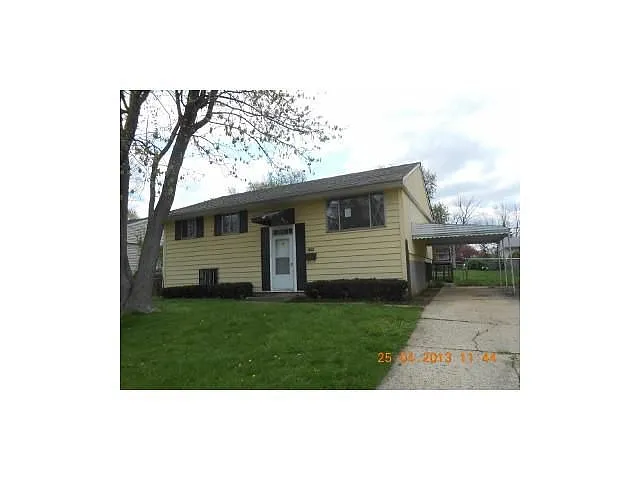 599 Fairholme Rd photo 1