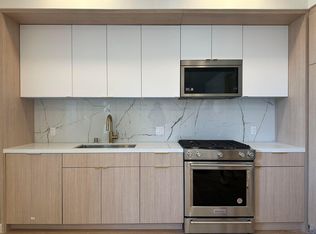 2466 Greenwich St, San Francisco, CA 94123