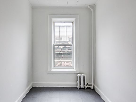 4th image of 3024 31st St APT 2