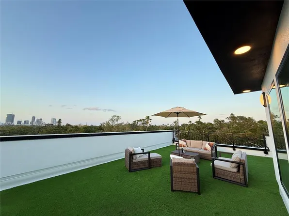 2112 4th St S, Saint Petersburg, FL 33705