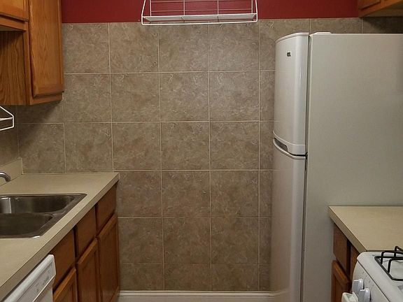 2nd image of 8423 W 99th Ter #5-315