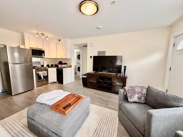 13 Dalby St #1, Newton, MA 02458