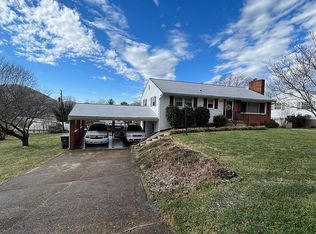 3237 Kenridge St, Kingsport, TN 37664