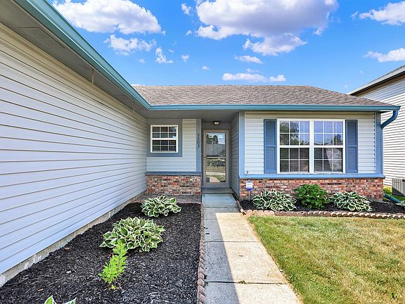 3rd image of 5203 Longmeadow Ct