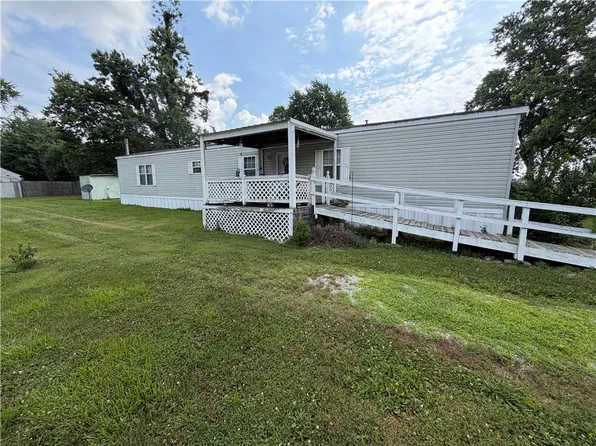 514 E Lamotte St, Palestine, IL 62451