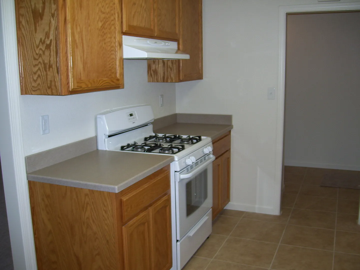 Affordable 3 bedroom home, recently remodeled w/ lots of upgrades. Please do not current disturb ... — Photo 2