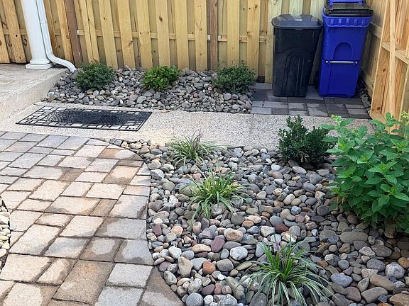 4th image of 571 Boysenberry Ln