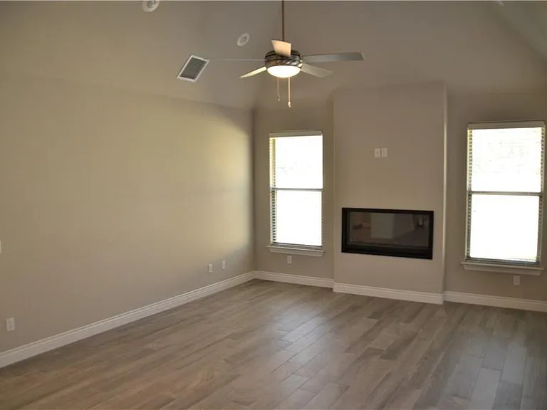 1800 Riverstone Rd — Photo 3