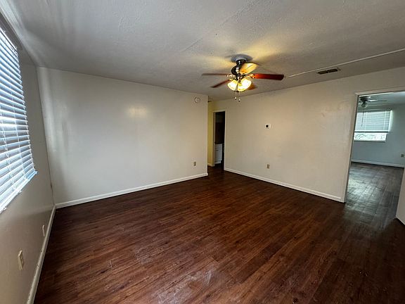 3rd image of 208 S Lakeshore Dr