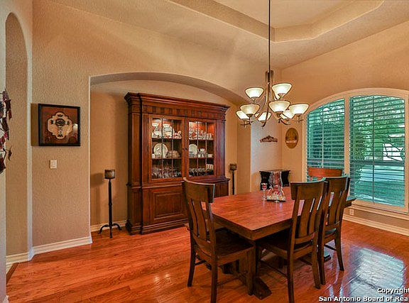 5th image of 14 W Oaks Ct