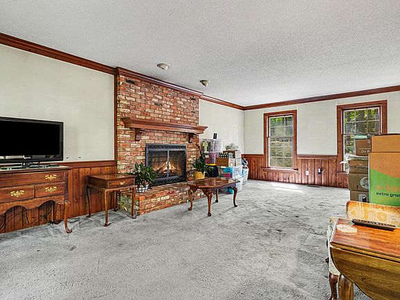 4th image of 5200 Troutman Ln