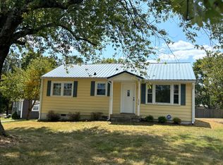 2026 Laura Dr, Clarksville, TN 37042