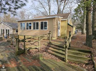 15785 Pretty Lake Dr, Mecosta, MI