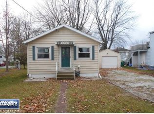 1124 Klaus St, Green Bay, WI 54302