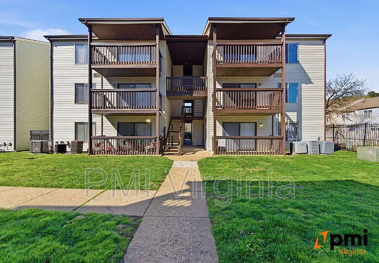 326 Wells Ct — Photo 7