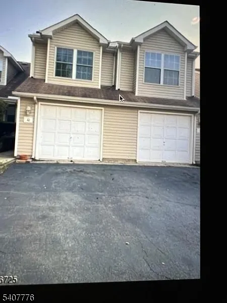 10 Leahy Ct photo 1
