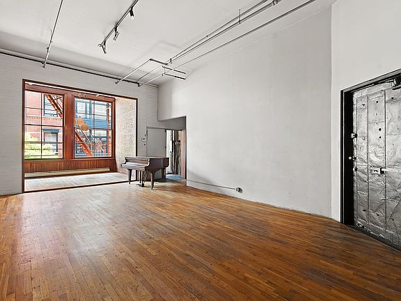 5th image of 143 Greene St APT 2