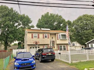 27 Sycamore Ave, Middletown, NJ 07748
