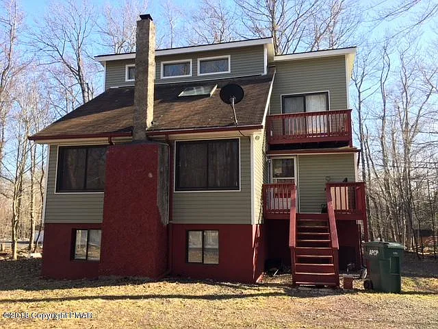 5019 Woodside Dr photo 1
