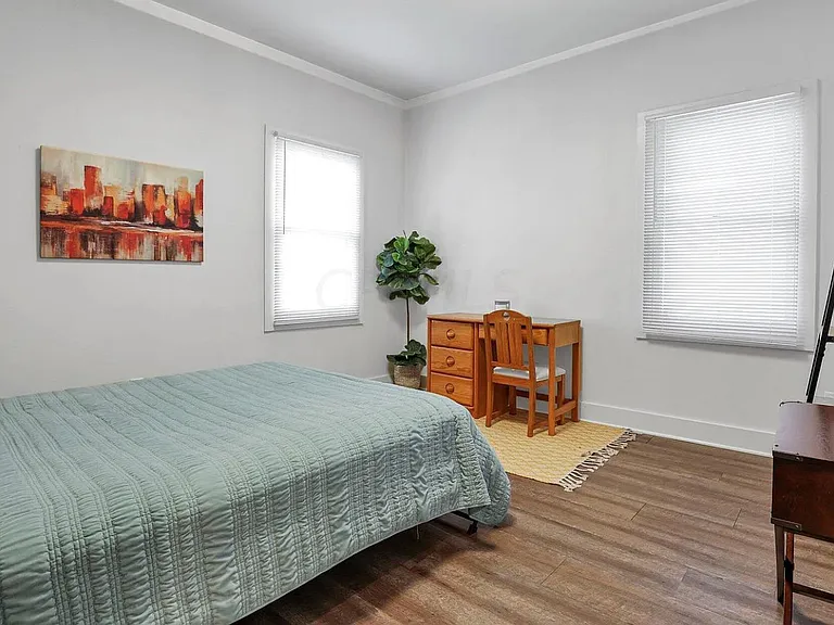 1504 Bryden Rd — Photo 16