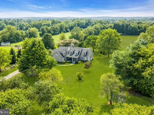 28 Wygant Rd, Cream Ridge, NJ 08514